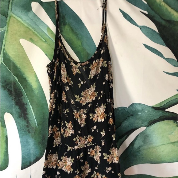 BRANDY MELVILLE DRESS - Picture 2 of 4